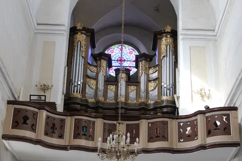 Dreifaltigkeitskirche in Żmigród — Foto 3