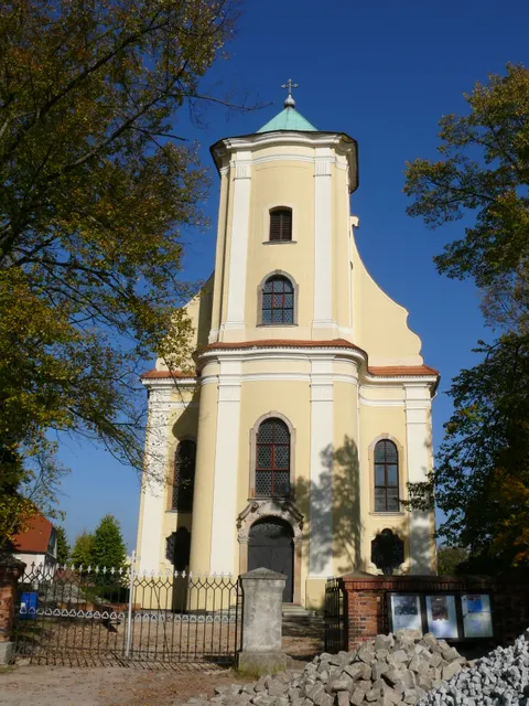 Kirche St. Karl Borromäus in Radziądz — Foto 3