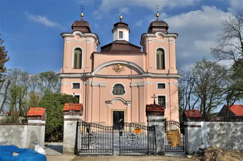Kirche Mariä Himmelfahrt in Cieszków — Foto 3